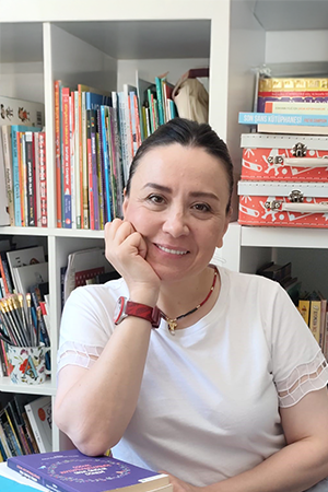 ASİYE KAKIRMAN YILDIZ